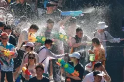 191 người tử vong liên quan lễ hội té nước ở Thái Lan