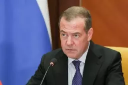 Ông Medvedev cảnh báo cứng rắn với cơ sở sản xuất máy bay không người lái có liên kết với Ukraine