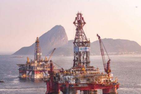 Dưới lớp muối dày hàng kilomet, quốc gia này sở hữu kho báu dầu mỏ khổng lồ