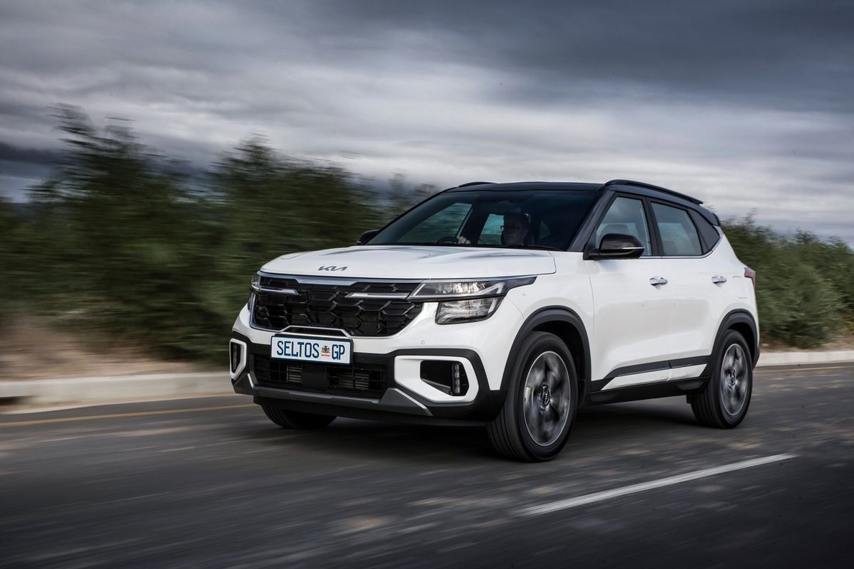 Kia Seltos vs Toyota Corolla Cross: Lựa chọn SUV đô thị nào tốt hơn? - 4