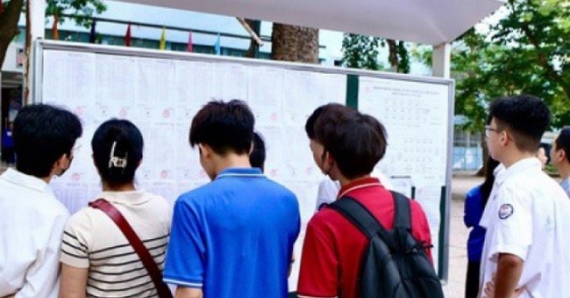 Trường THPT nào ở Hà Nội đang dẫn đầu số nguyện vọng lớp 10?