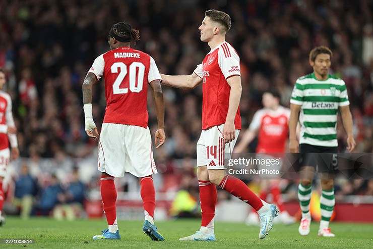 Gyokeres chưa xây dựng được mối liên kết với các vệ tinh xung quanh