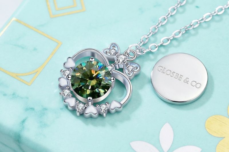 Glosbe Jewelry nổi bật cùng mẫu dây chuyền tinh xảo, độc đáo