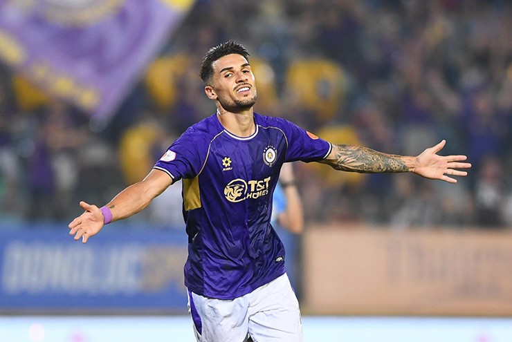 Trực tiếp bóng đá Hà Nội - Becamex TP.HCM: Đội khách chờ tài HLV Đặng Trần Chỉnh (V-League)