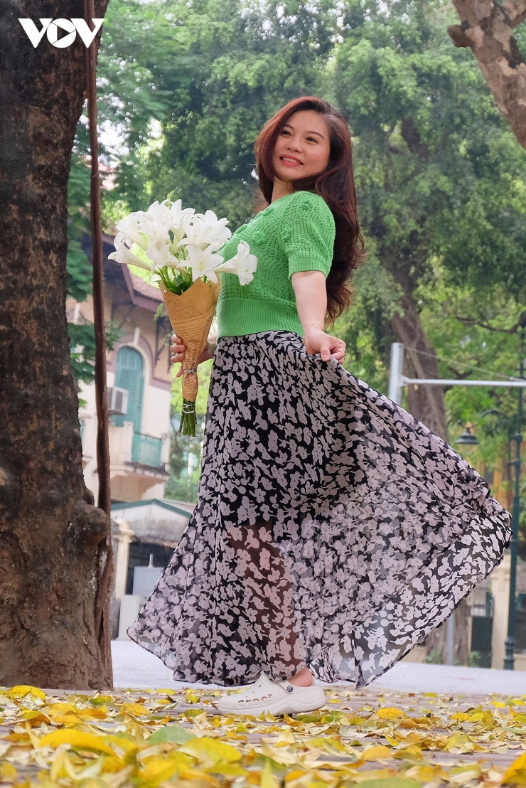 Hà Nội đẹp nên thơ, lãng mạn với sắc màu tương phản.