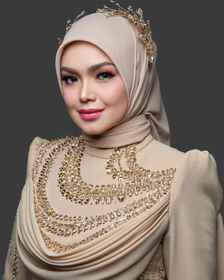 Siti Nurhaliza là ca sĩ hàng đầu ở Malaysia.