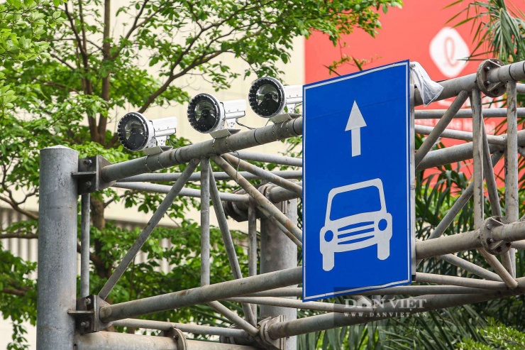 Trong đó, có 6 camera AI gắn vòng LED hồng ngoại/flash.