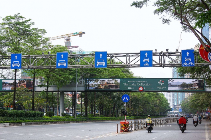 Cận cảnh dàn camera AI nháy sáng ghi hình xuyên đêm tại Hà Nội khiến nhiều người hiếu kỳ - 7