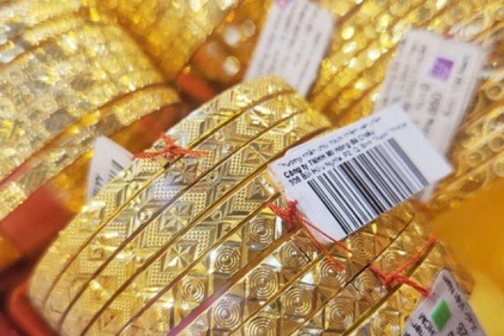 Sáng 17-4, giá vàng trong nước tiếp tục giảm, người mua lỗ nặng