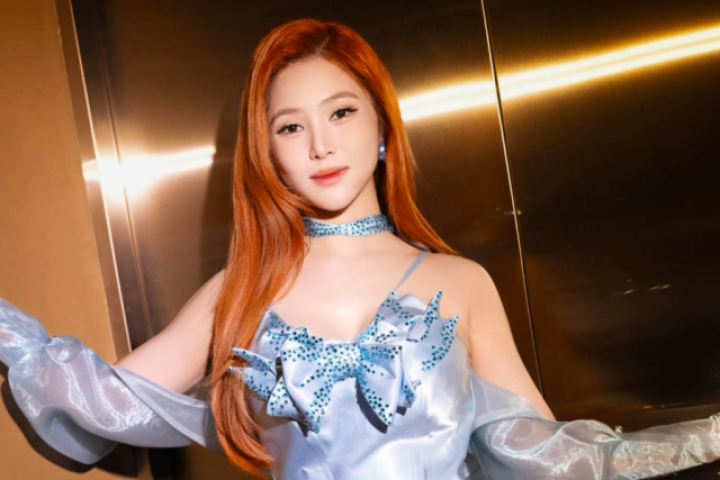 Giành giải Cống hiến gây tranh cãi, Hương Tràm nói 'không bận tâm'