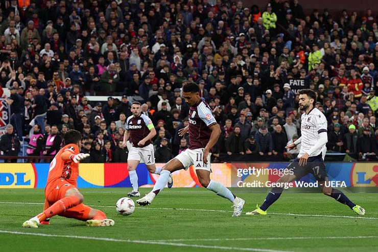 Video bóng đá Aston Villa - Bologna: 4 bàn rực rỡ, nuôi mộng vô địch (Europa League)
