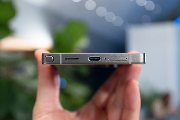 UFS 5.0 có thể chỉ xuất hiện trên Galaxy S27 Ultra và Pro.