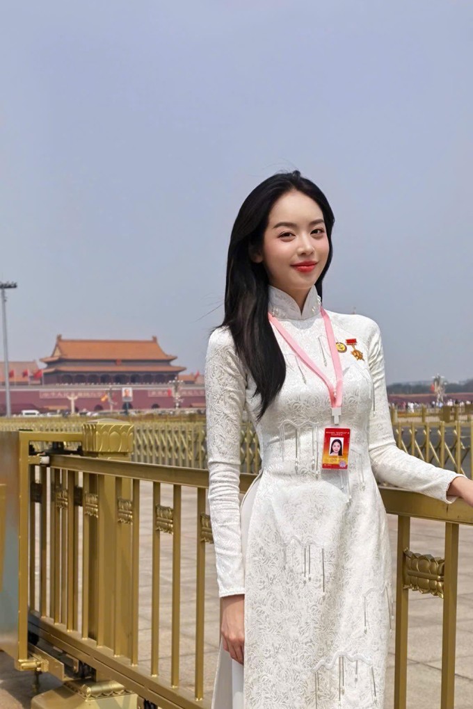 Ảnh sao 17/4: Phương Oanh gọi cặp song sinh là 'phụ bếp nhí bất ổn' - 2