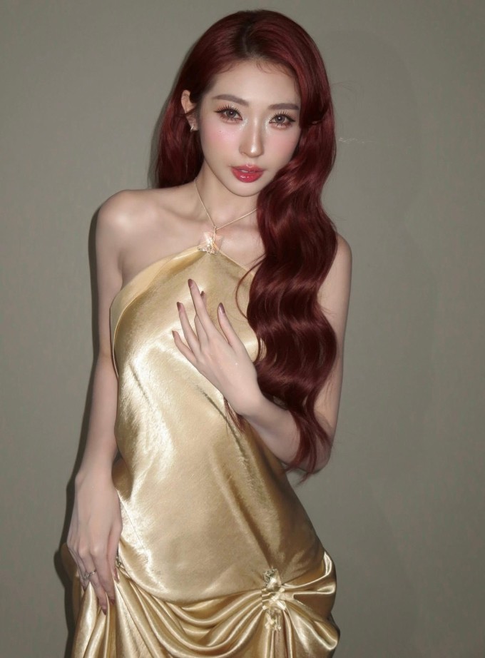 Ảnh sao 17/4: Phương Oanh gọi cặp song sinh là 'phụ bếp nhí bất ổn' - 11