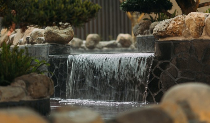 Minh họa ảnh tắm suối. Ảnh: Hường Nguyên