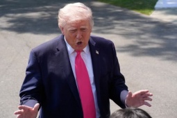 Ông Donald Trump tuyên bố Iran đồng ý giao uranium làm giàu; giải quyết "cuộc chiến thứ 10"