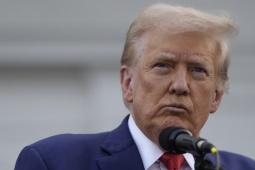 Iran lại "lắc đầu" trước tuyên bố hạt nhân của ông Donald Trump