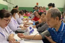 Giám đốc Sở Y tế TPHCM nói gì khi phát hiện 64% số người dân đi khám mắc bệnh?