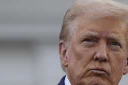 Iran lại "lắc đầu" trước tuyên bố hạt nhân của ông Donald Trump