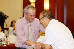 Câu chuyện giữa HLV Park Hang-seo và ông bầu Đoàn Nguyên Đức