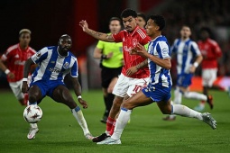 Video bóng đá Nottingham Forest - Porto: Bước ngoặt thẻ đỏ (Europa League)