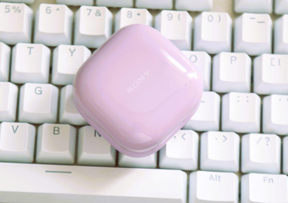 Tai nghe dạng kẹp tai đầu tiên của Sony: Siêu nhẹ, pin tới 37 giờ - 2