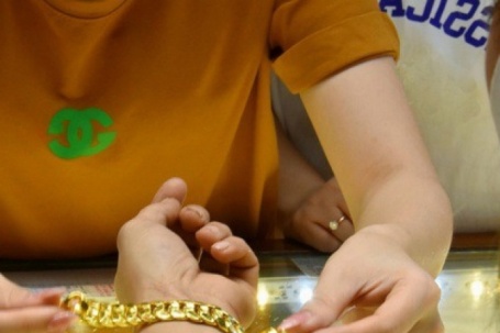 Giá vàng hôm nay, 17-4: Tiếp tục giảm