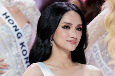 Chủ tịch Miss Universe Vietnam bỏ bản quyền vì cuộc thi 'bất công với Hương Giang'