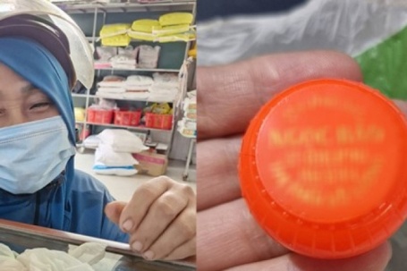 Đánh rơi chỉ vàng tích cóp 2 năm, người phụ nữ vỡ òa khi nhận lại nhờ lòng tốt của người lạ