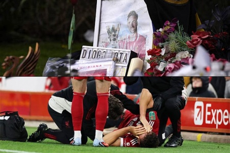 Liverpool đang có mùa giải "bi thảm": Tai ương ập đến cả trong & ngoài sân cỏ