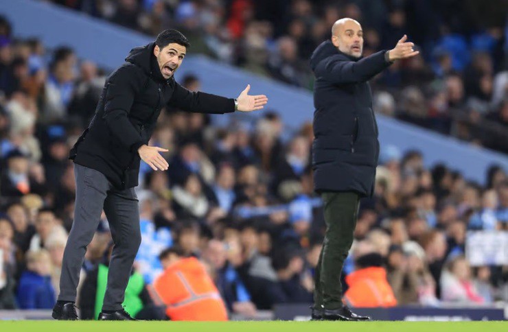 Arteta cần “chiêu mới” để đấu trí Pep Guardiola trong cuộc đua vô địch