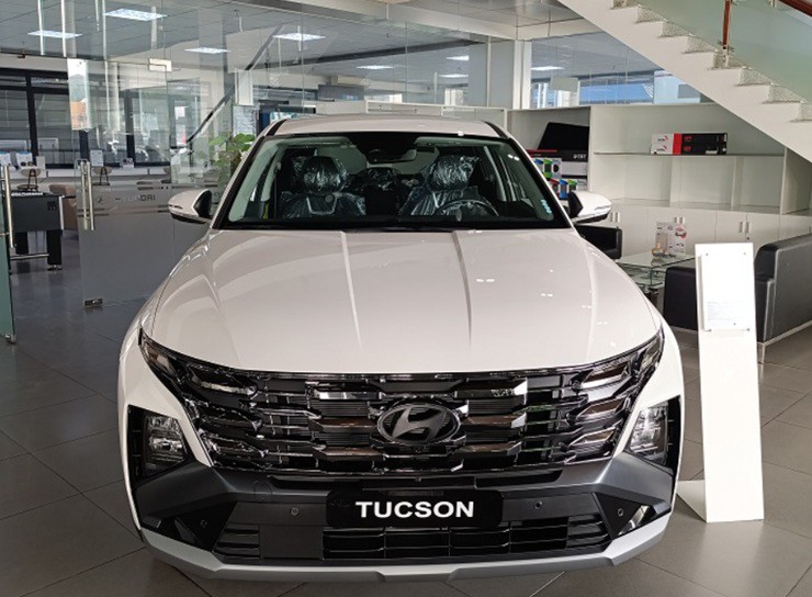 Hyundai Tucson phiên bản máy dầu đang khiến nhiều khách hàng băn khoăn thời điểm hiện tại.