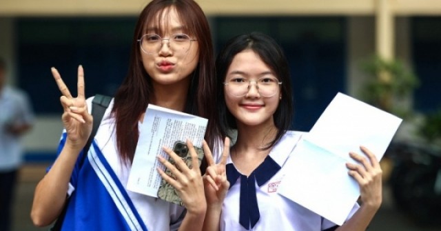 Thí sinh tập đăng ký thi tốt nghiệp THPT từ hôm nay