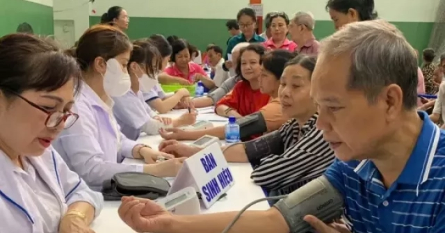 Giám đốc Sở Y tế TPHCM nói gì khi phát hiện 64% số người dân đi khám mắc bệnh?