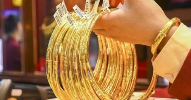 Chốt giá vàng hôm nay ngày 17/4 tiếp đà giảm mạnh