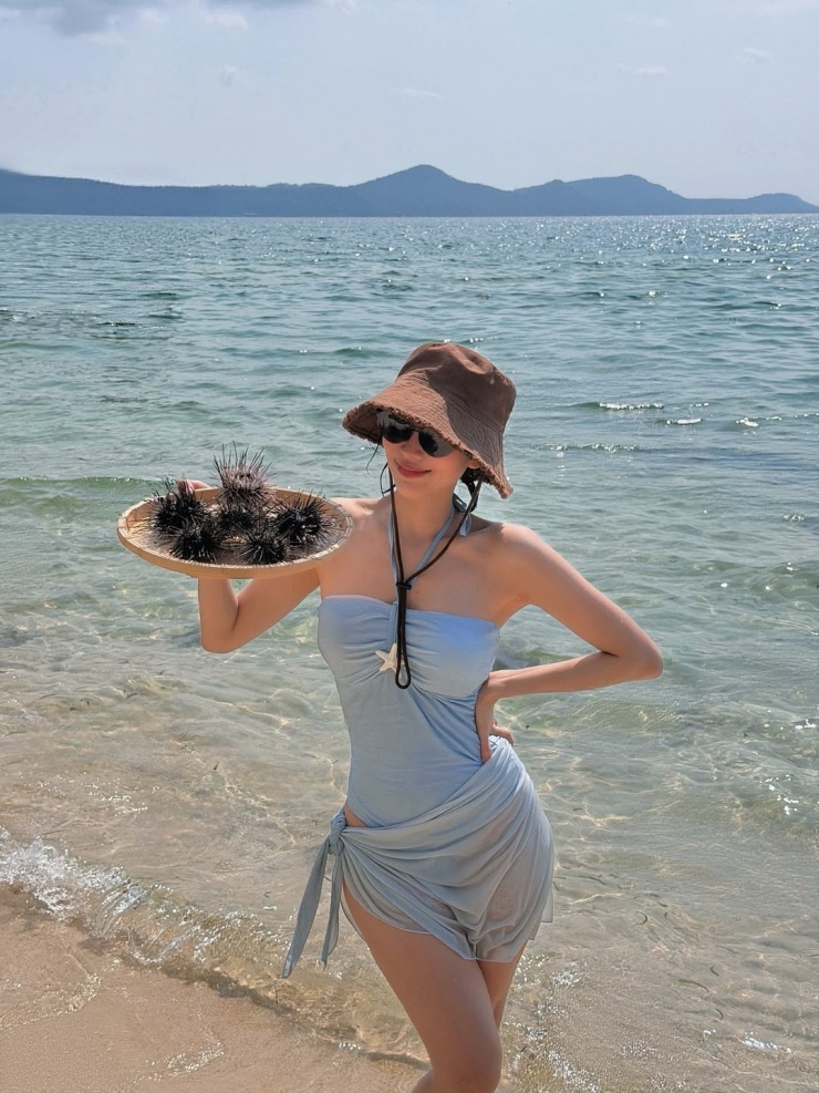 5 kiểu áo tắm sao Việt lăng xê đầu hè - 10