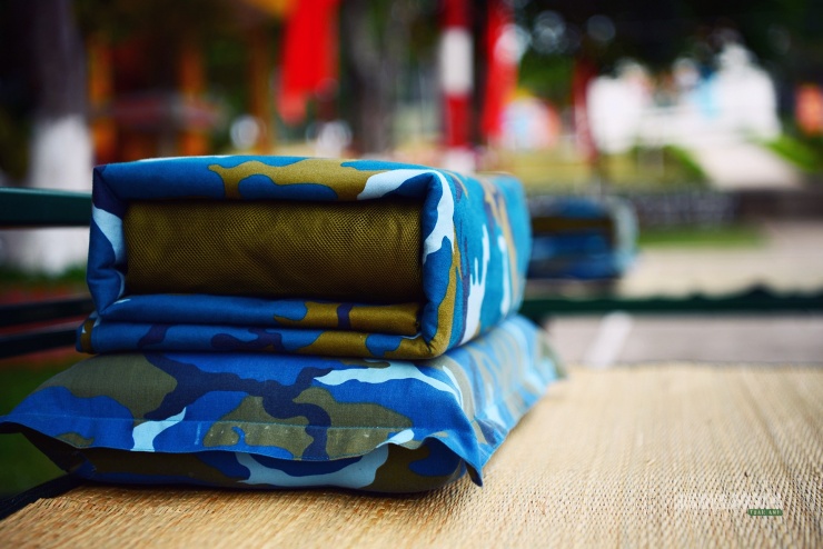 Chiếc chăn gấp gọn gàng là kết quả của sự kiên nhẫn, tỉ mỉ và tinh thần học hỏi.