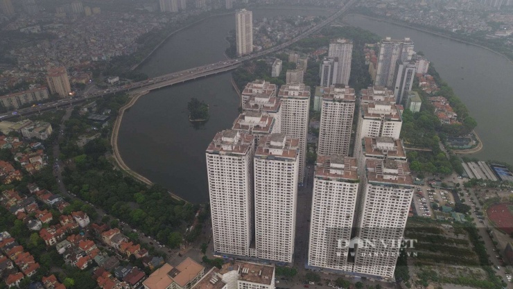 Chung cư HH Linh Đàm (phường Hoàng Liệt, Hà Nội) có chủ đầu tư là Doanh nghiệp tư nhân số 1 tỉnh Điện Biên và Công ty cổ phần Xuất nhập khẩu Bemes.&nbsp;