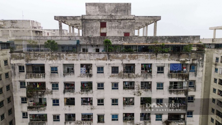 Hàng loạt chung cư tại bán đảo Linh Đàm vi phạm xây vượt tầng - 4