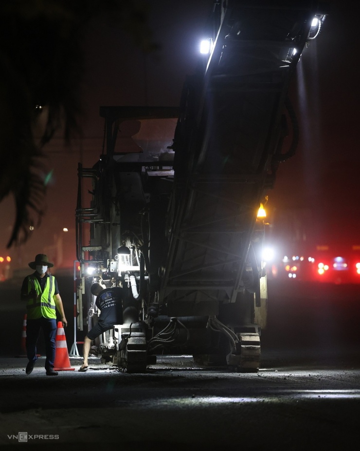 Quốc lộ nối TP HCM - Đồng Nai kẹt cứng ngày đêm - 13