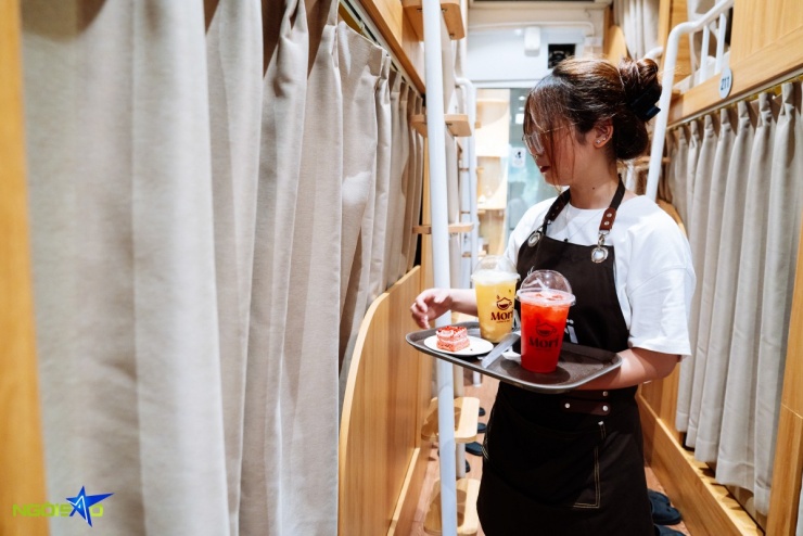 Quán cà phê kiểu tổ kén có chăn gối cho khách nghỉ ngơi ở Hà Nội - 9