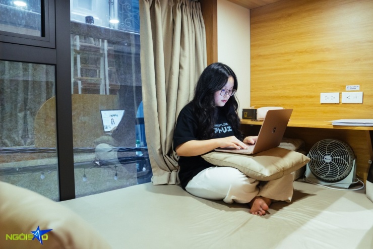 Quán cà phê kiểu tổ kén có chăn gối cho khách nghỉ ngơi ở Hà Nội - 7