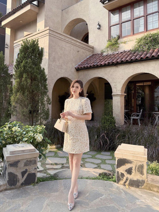 Nữ diễn viên quê Tuyên Quang đang gây sốt với phong cách 'nữ tổng tài' trên phim VTV, ngoài đời ra sao? - 6