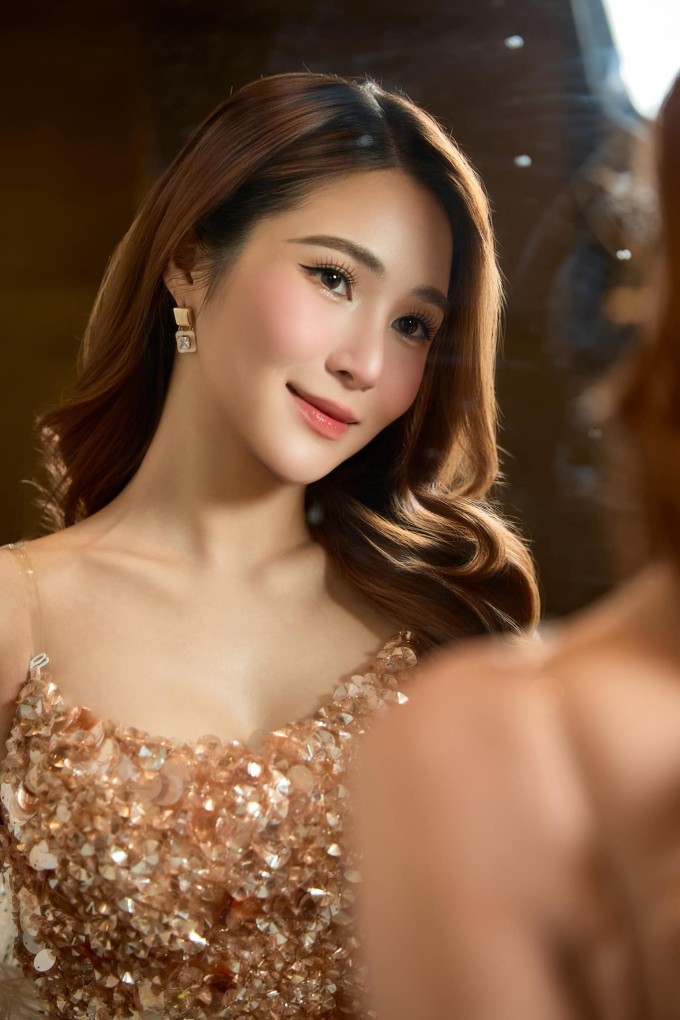 Sắc vóc Hương Tràm ở tuổi 31.