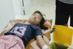 Nghi ngộ độc sau ăn bánh mì, hơn 20 người nhập viện cấp cứu