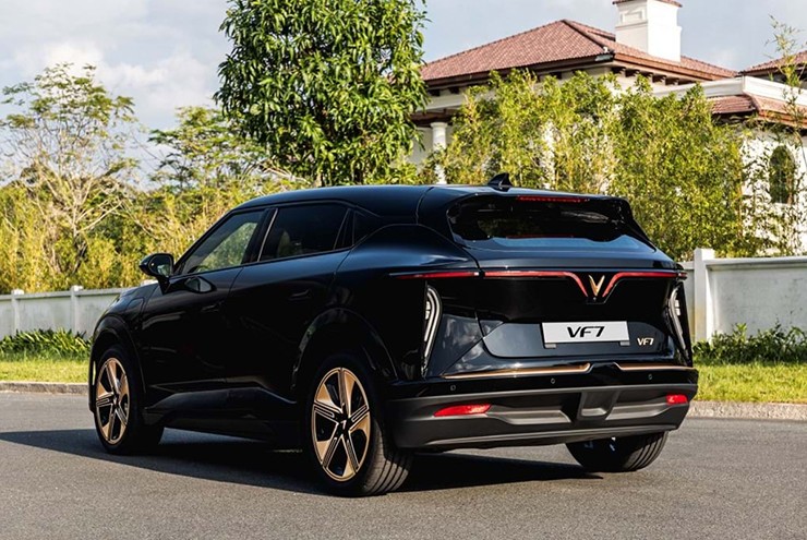 Thiết kế của xe thu hút ánh nhìn khi di chuyển trên đường phố.