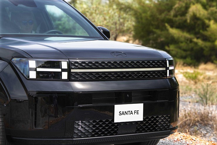 Giá xe Hyundai Santa Fe tháng 4/2026, ưu đãi tới 220 triệu đồng - 4