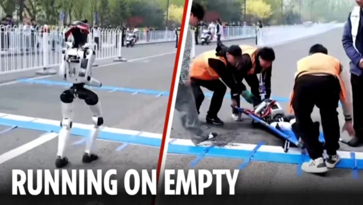 Robot gục ngã, nhân viên y tế hỗ trợ tạo hình ảnh tương đối hài hước