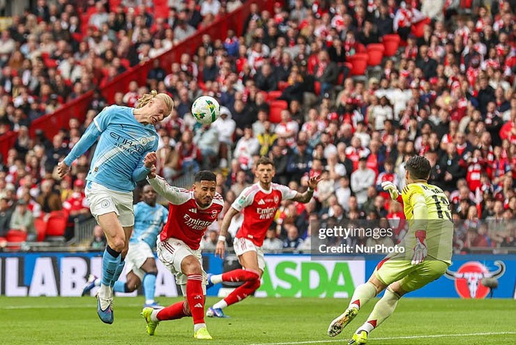 Haaland đã ghi 5 bàn sau 7 trận đối đầu Arsenal ở Ngoại hạng Anh