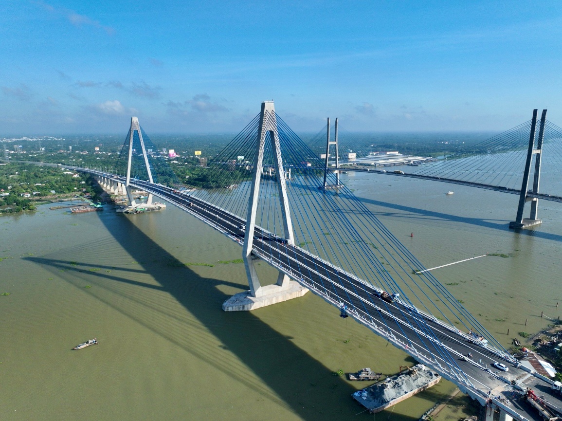 Cầu Mỹ Thuận 2 và Cao tốc Mỹ Thuận – Cần Thơ mắt xích quan trọng trong liên kết vùng Đồng bằng sông Cửu Long (Nguồn: VTV)